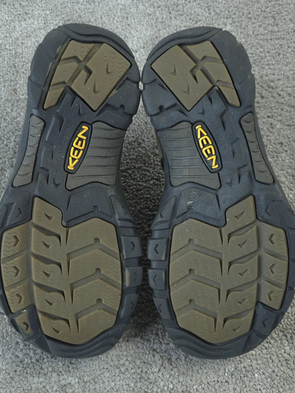 KEEN Newport Waterproof Leather Hiking Sandals Mens Size 9.5 Shoes Brown Outdoor